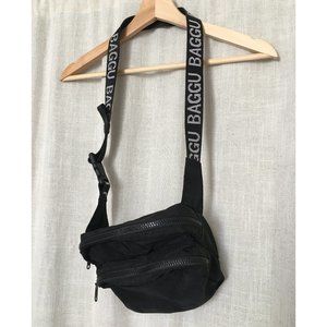 BAGGU Black Fanny Pack